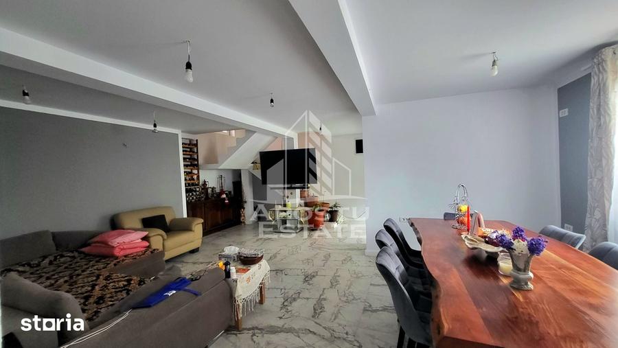 Casă cu 5 camere cu Teren 898 Mp în Șag
