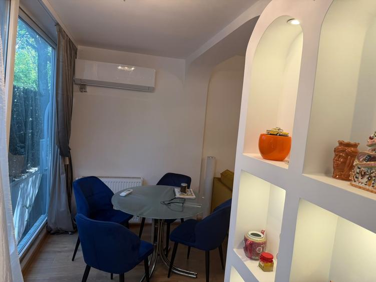 Apartament cu 2 camere semidecomandat, mobilat în Primăverii