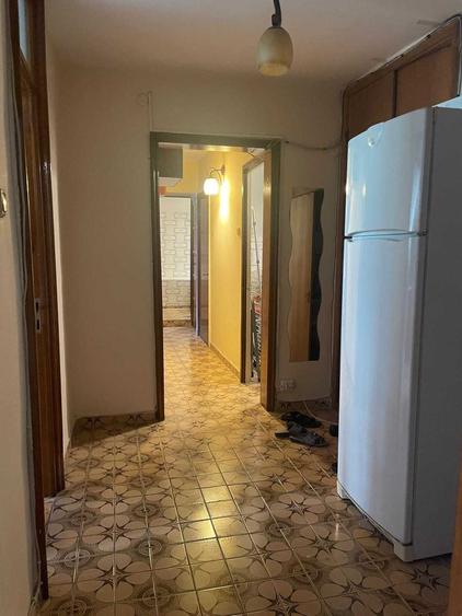 Apartament cu 2 camere decomandat în 1 Mai