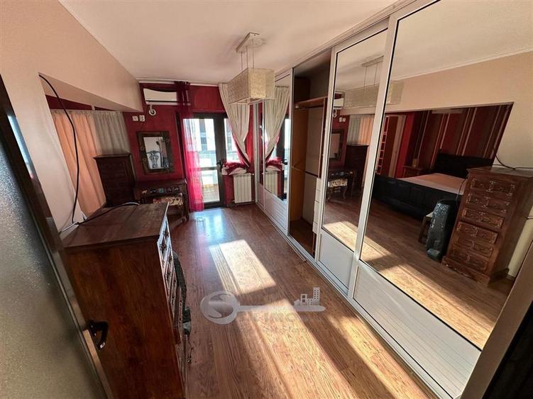Apartament cu 4 camere decomandat în Ultracentral