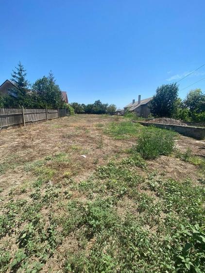 Teren de 817 mp, în Corbu