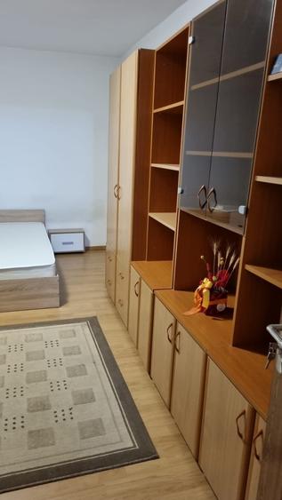 Apartament cu 2 camere decomandat în Costin Georgian