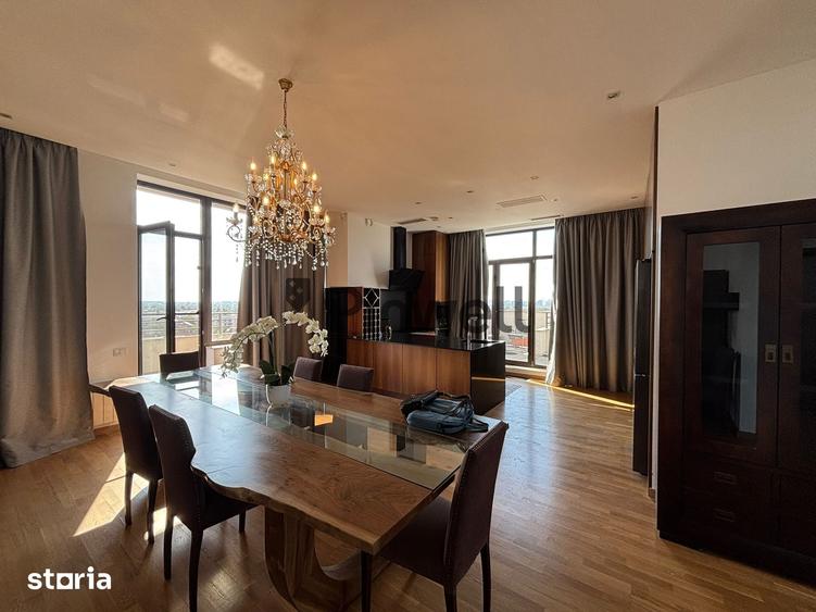 Apartament cu 4 camere în Băneasa
