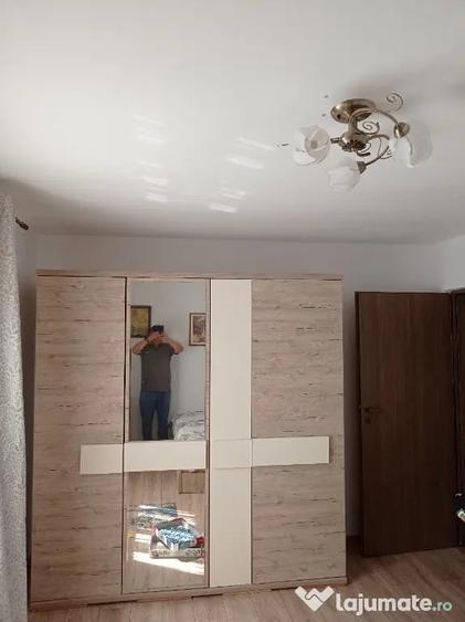 Casă cu 4 camere în Criș