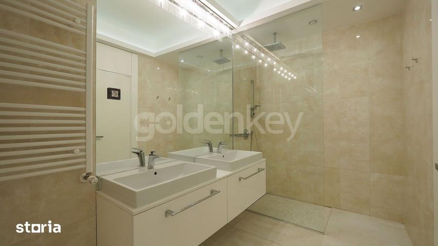 Apartament cu 5 camere în Aviatorilor