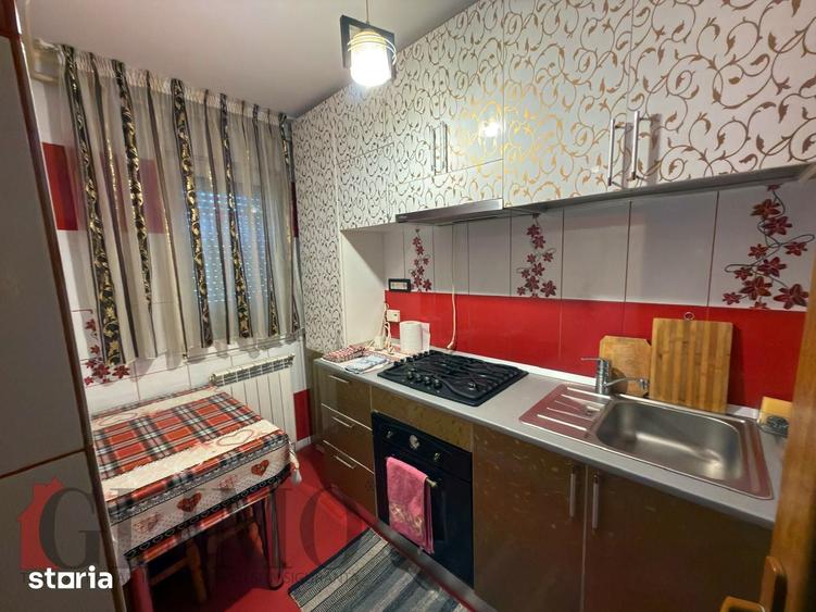 Apartament cu 2 camere decomandat în Micro 40