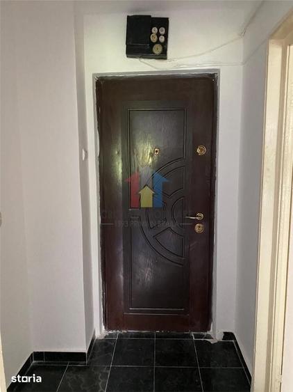 Apartament cu 2 camere în Viziru 3