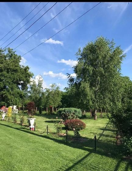 Casă cu 3 camere cu Teren 15000 Mp în Central