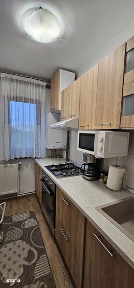 Apartament cu 2 camere semidecomandat, mobilat în Central