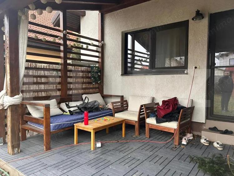 Casă cu 4 camere cu Teren 306 Mp în Moșnița Veche