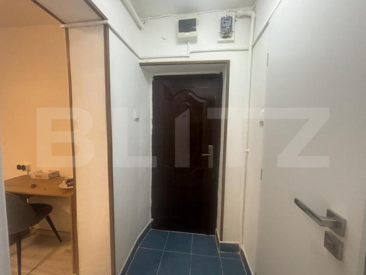 Garsonieră decomandată în Micro 14