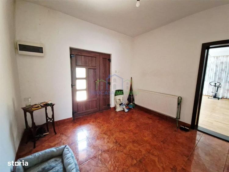 Casă cu 4 camere cu Teren 2936 Mp în Coșoveni