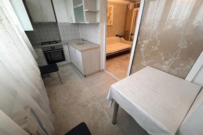 Apartament cu 2 camere semidecomandat în Iași