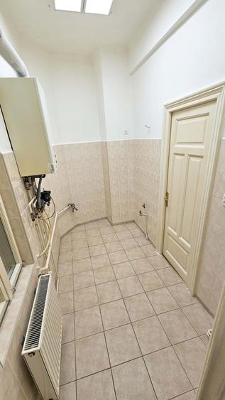 Garsonieră circulară în P-ța Rosetti