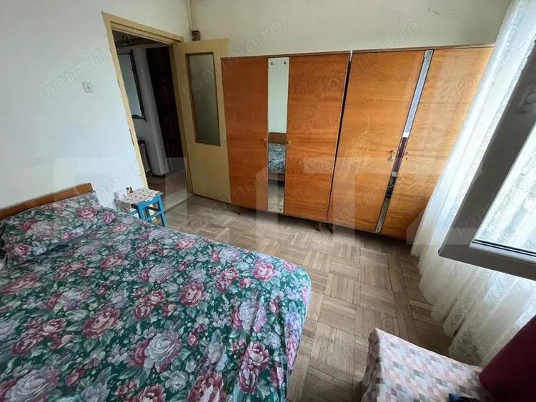Apartament cu 3 camere decomandat, mobilat în Central