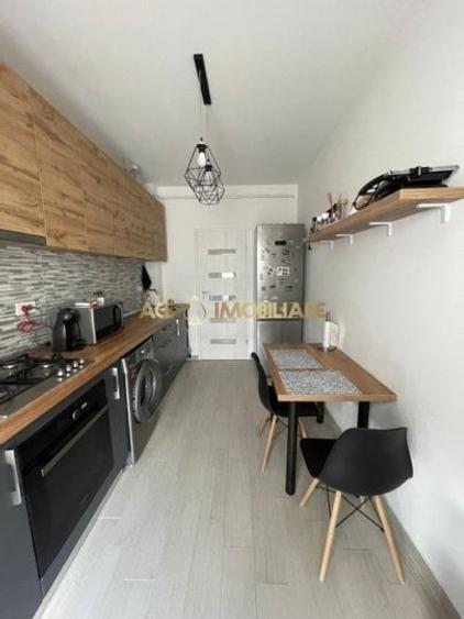 Apartament cu 2 camere decomandat, mobilat în Berceni