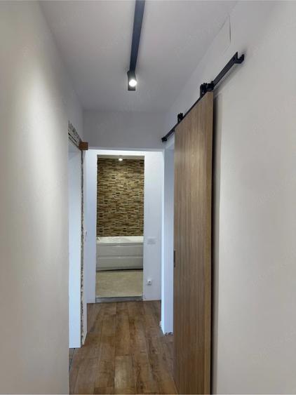 Vand Apartament 3 camere Stefan cel Mare stradal - 1