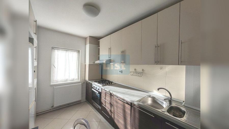 Apartament cu 3 camere semidecomandat, mobilat în Gheorgheni