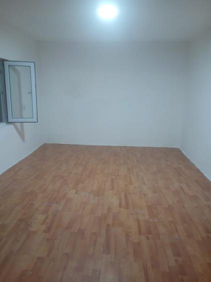 Casă individuală cu 4 camere cu Teren 100 Mp în Mihai Bravu