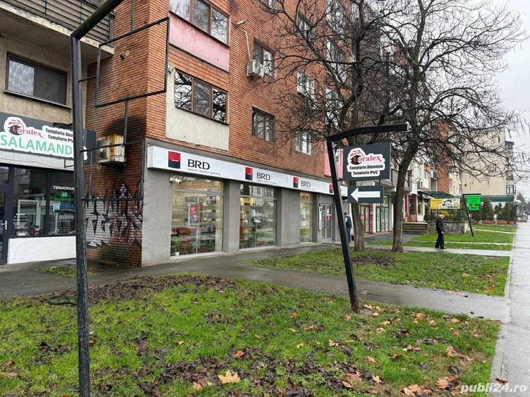Spațiu comercial, de 100 mp, în Central