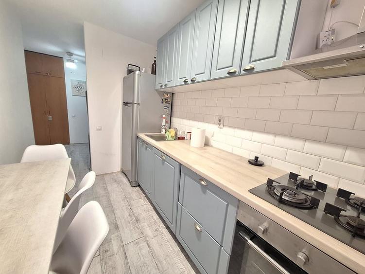 Apartament cu 2 camere semidecomandat, mobilat în Mărăști
