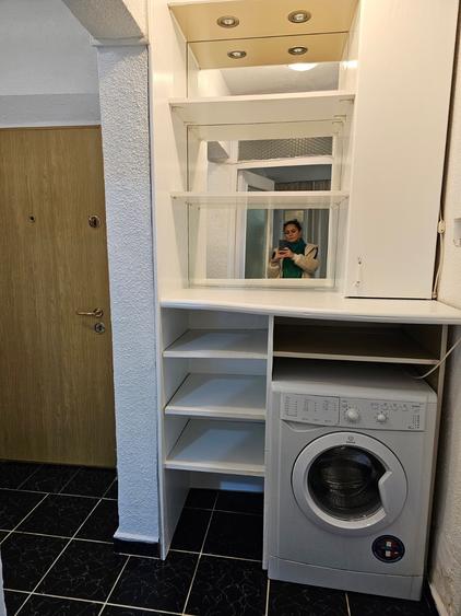 Garsonieră decomandată, mobilată în Tineretului