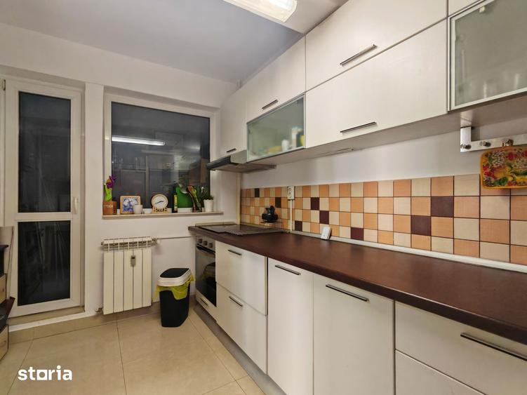 Apartament cu 3 camere semidecomandat în Ultracentral