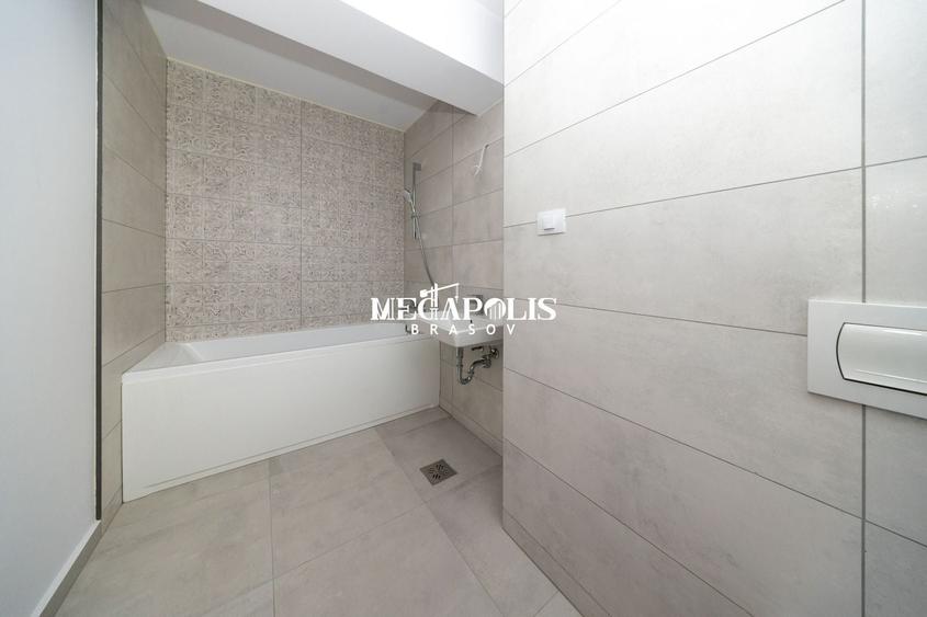 Penthouse cu 4 camere decomandat în Noua