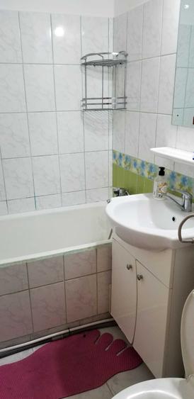 Proprietar inchiriez garsoniera Moghioros, 5min metrou - 2