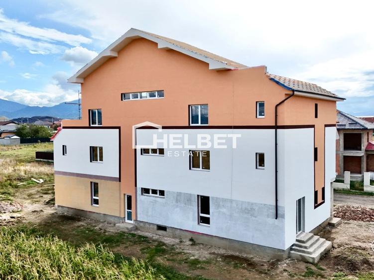 Duplex cu 4 camere cu Canalizare în Sânpetru