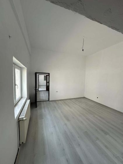 Casă cu 3 camere în Central