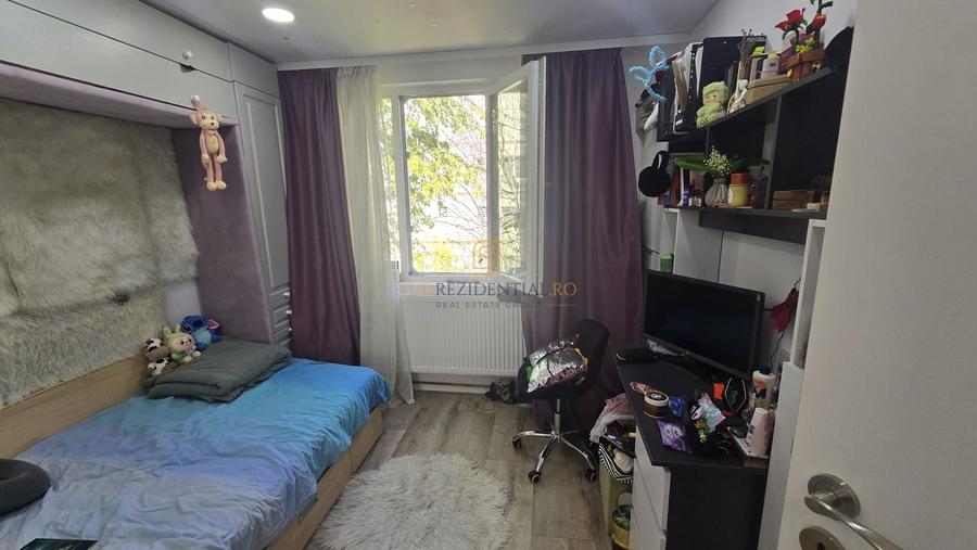 Apartament cu 4 camere decomandat, mobilat în Brâncoveanu