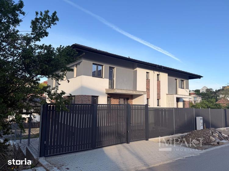 Casă cu 5 camere cu Teren 350 Mp în Apahida