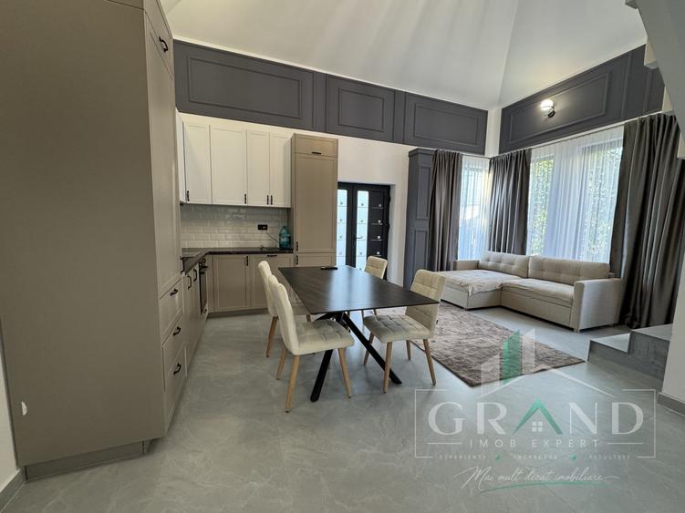 Duplex cu 3 camere cu Canalizare în Între Lacuri