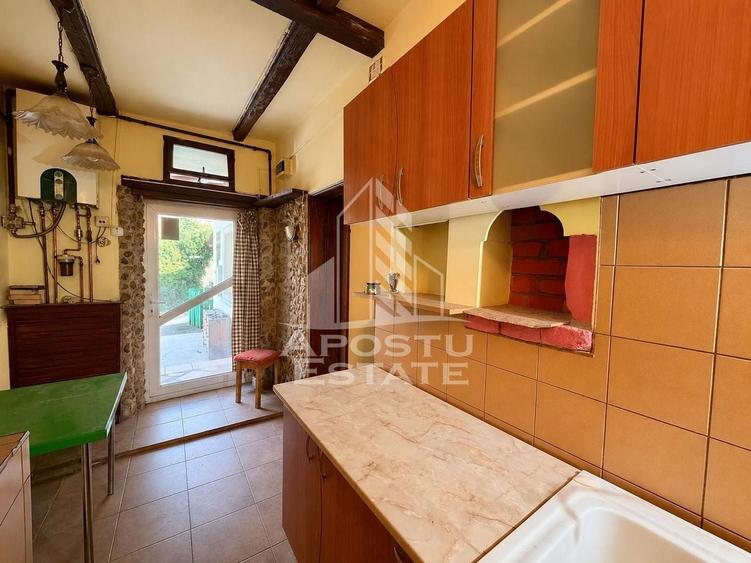 Apartament cu 2 camere semidecomandat, mobilat în Mehala