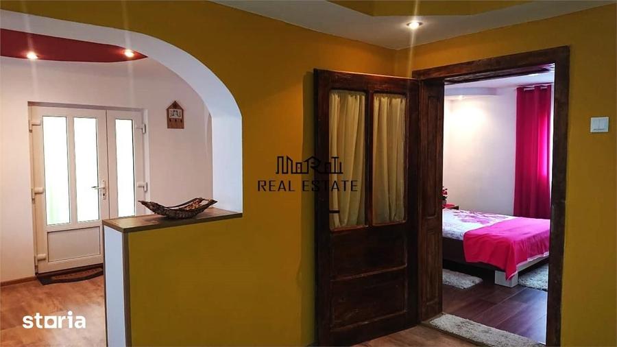 Casă cu 3 camere cu Teren 1084 Mp în Central