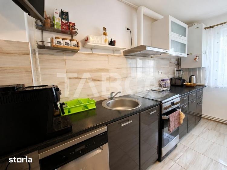 Apartament cu 2 camere decomandat în Trei Stejari