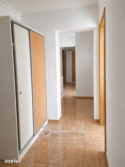 Apartament cu 3 camere decomandat în Miroslava
