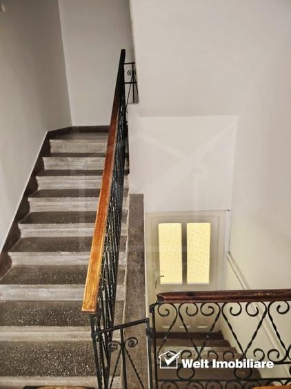 Casă individuală cu 4 camere cu Canalizare în Dâmbul Rotund