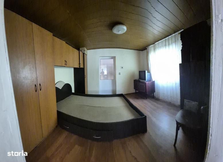 Casă cu 3 camere în Godeni