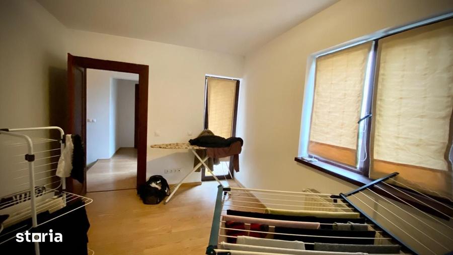 Apartament cu 3 camere în Calea Dumbrăvii