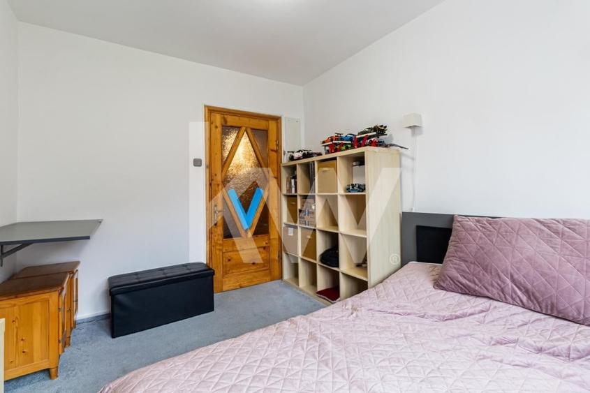 Apartament cu 4 camere decomandat în Răcădău
