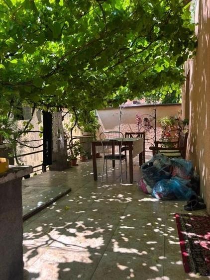 Casă individuală cu 3 camere cu Canalizare în Pârneava