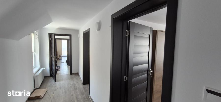 Apartament cu 9 camere în 7 Noiembrie