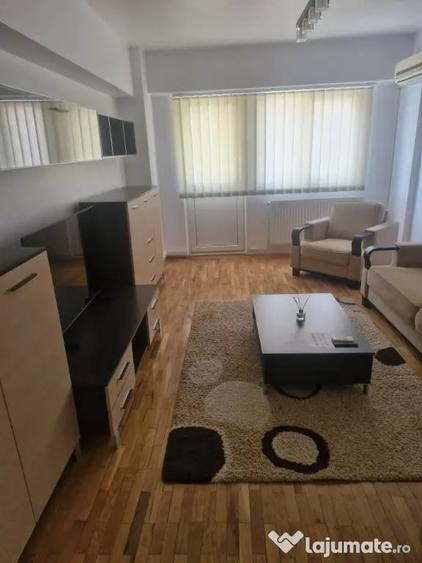 Apartament cu 3 camere decomandat în Unirii Sud