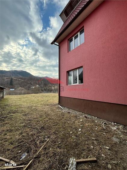 Casă cu 4 camere în Bichigiu