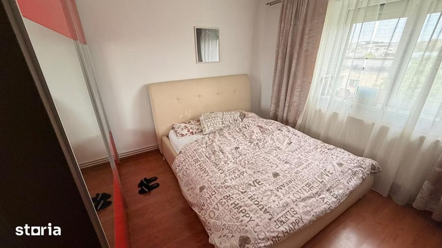 Apartament cu 2 camere decomandat în C5