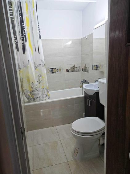 Apartament cu 2 camere decomandat în Compozitorilor