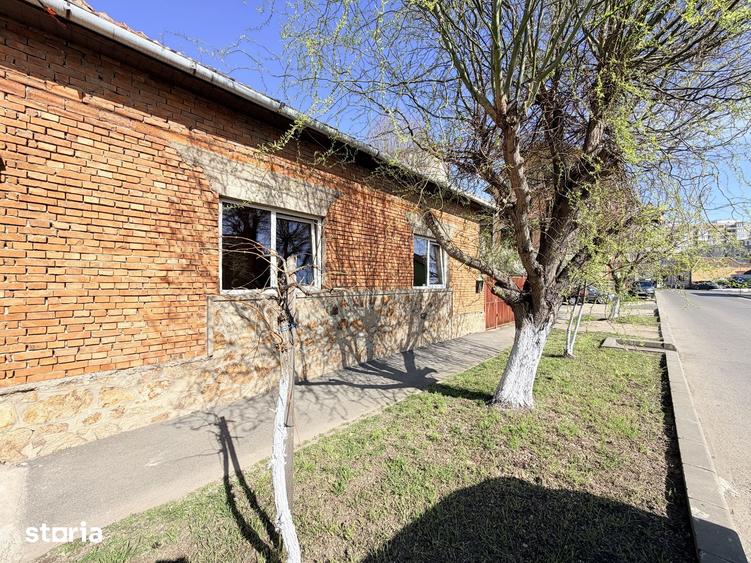 Casă cu 3 camere cu Teren 252 Mp în Șega