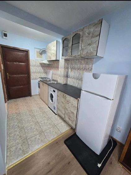 Garsonieră decomandată în Buziașului